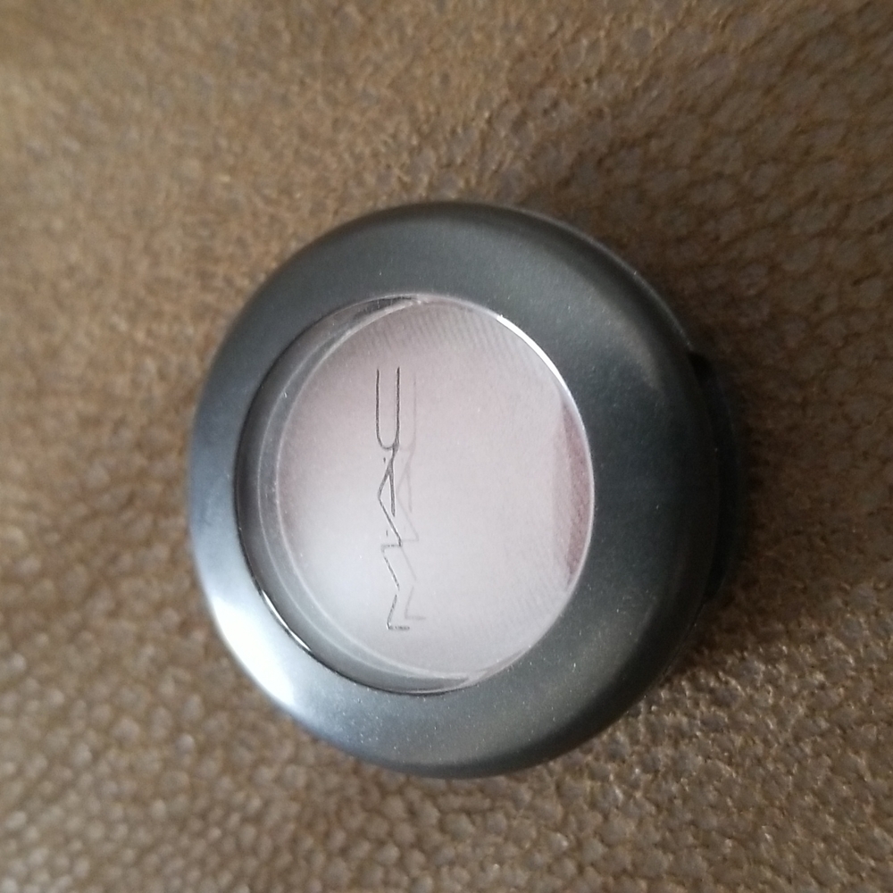MAC eyeshadow